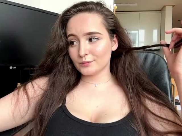 EmillyCarte live cam on BongaCams