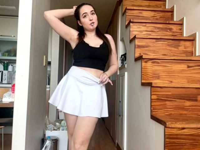 EmillyCarte live cam on BongaCams