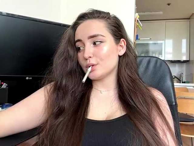 EmillyCarte live cam on BongaCams