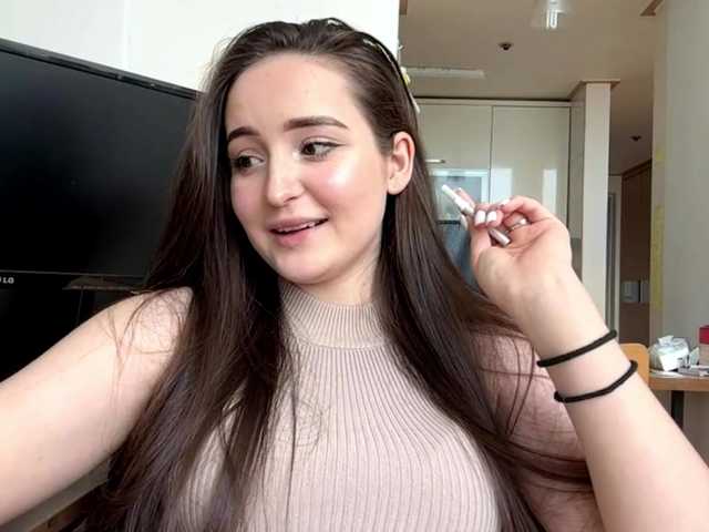 EmillyCarte live cam on BongaCams