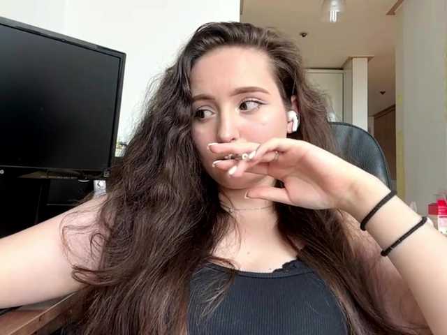 EmillyCarte live cam on BongaCams