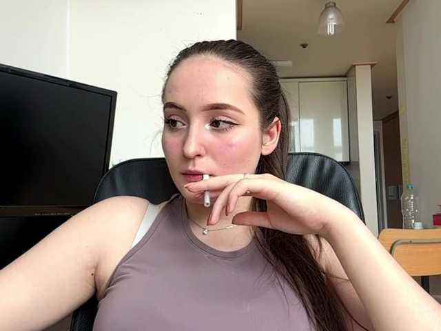 EmillyCarte live cam on BongaCams