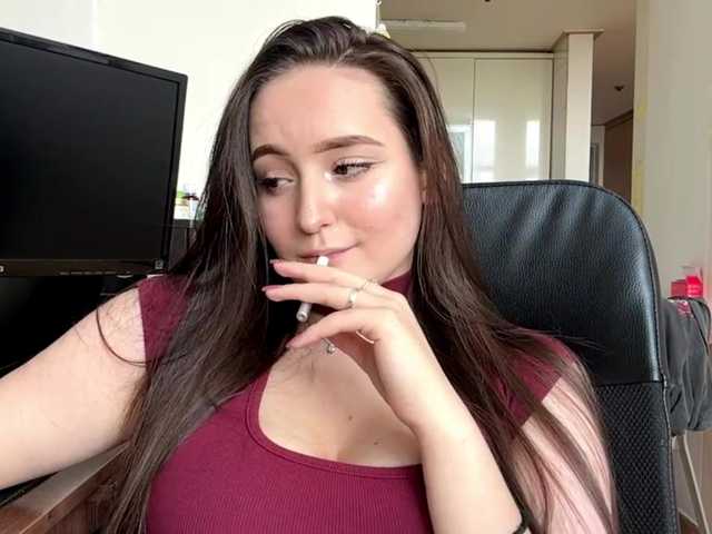 EmillyCarte live cam on BongaCams