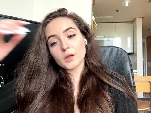 EmillyCarte live cam on BongaCams