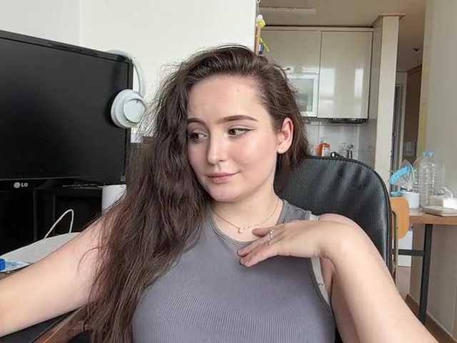 EmillyCarte live cam on BongaCams