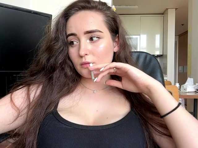 EmillyCarte live cam on BongaCams