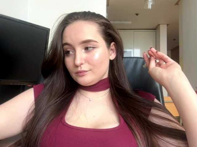 EmillyCarte live cam on BongaCams