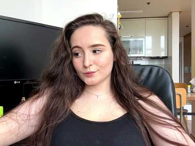 EmillyCarte live cam on BongaCams