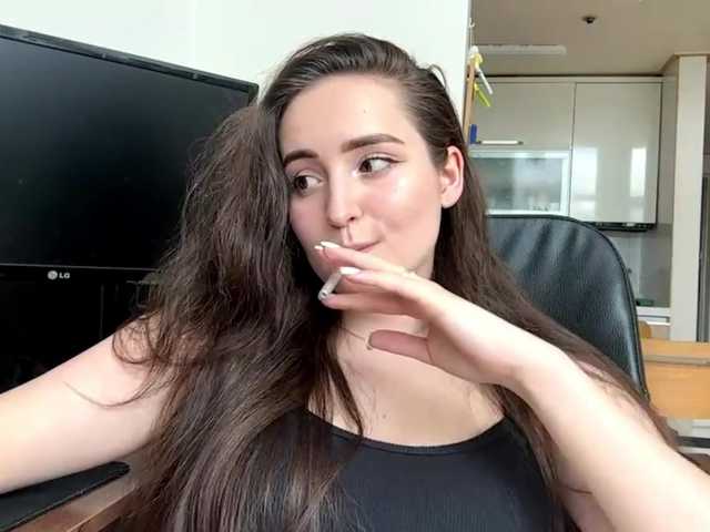 EmillyCarte live cam on BongaCams
