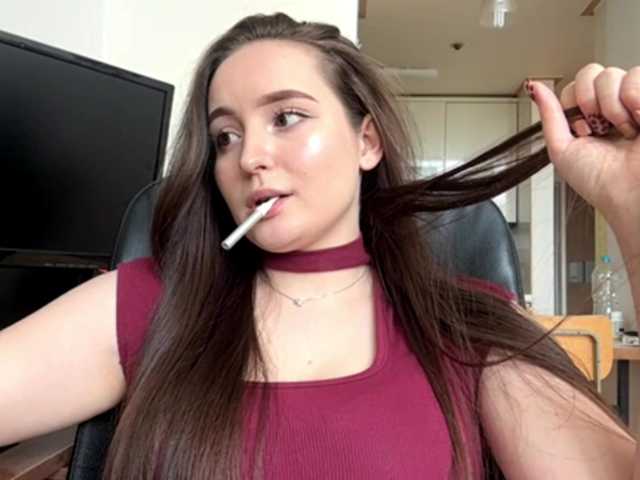 EmillyCarte live cam on BongaCams
