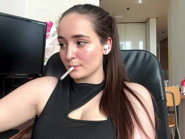 EmillyCarte live cam on BongaCams