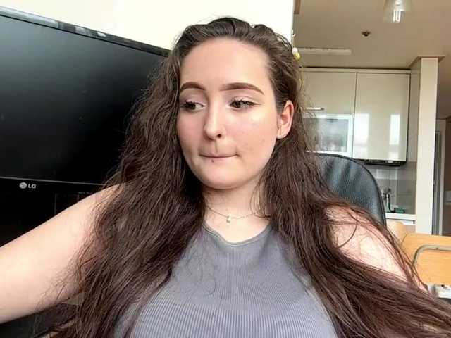 EmillyCarte live cam on BongaCams