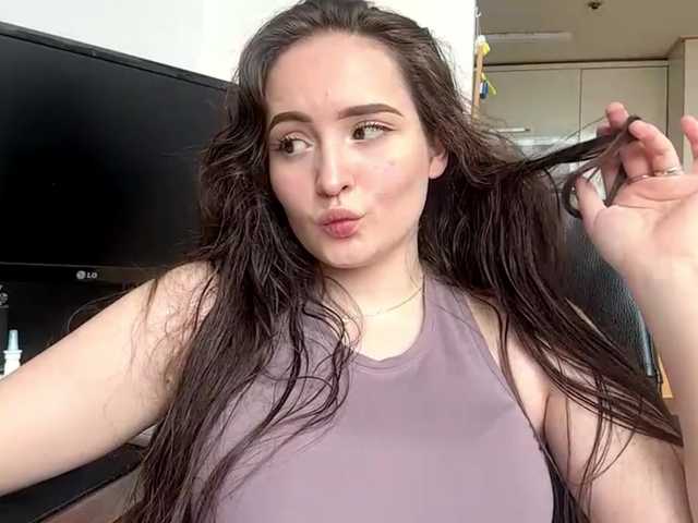 EmillyCarte live cam on BongaCams