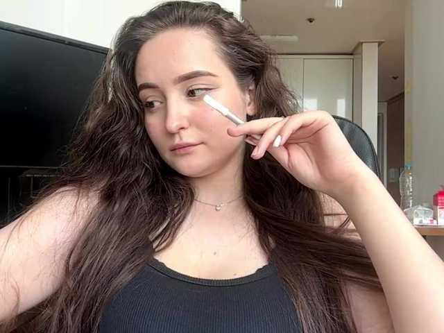 EmillyCarte live webcam show