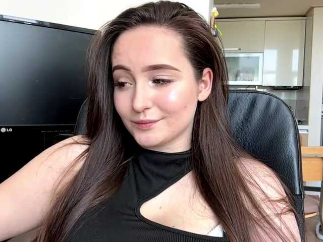 EmillyCarte live cam on BongaCams