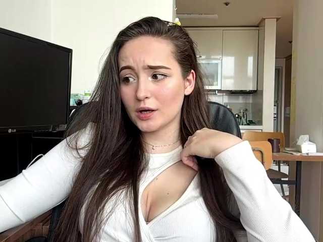 EmillyCarte live cam on BongaCams