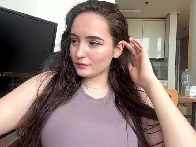 EmillyCarte live cam on BongaCams