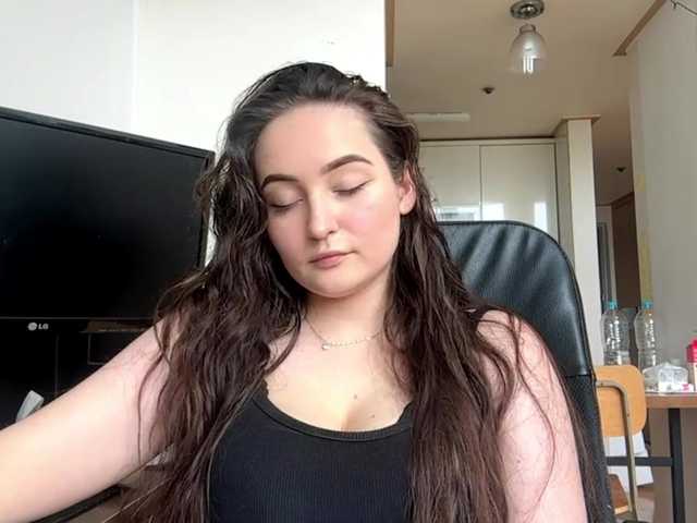 EmillyCarte live cam on BongaCams