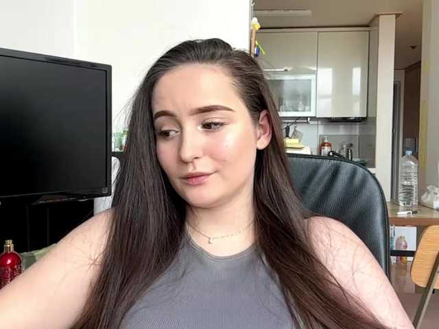 EmillyCarte live cam on BongaCams