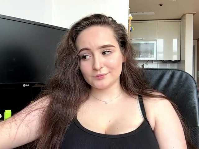 EmillyCarte live cam on BongaCams