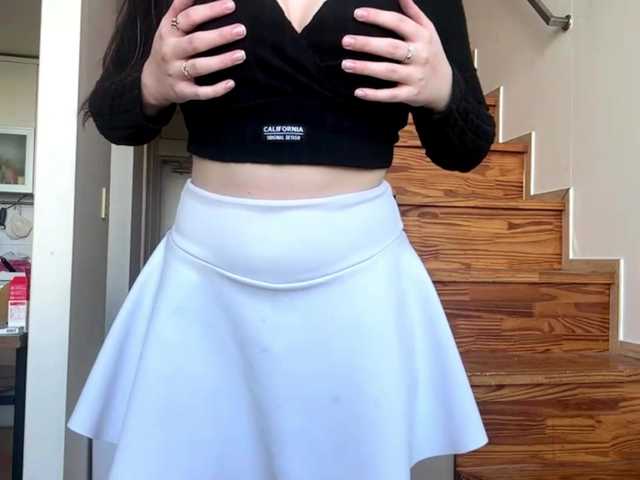 EmillyCarte live cam on BongaCams