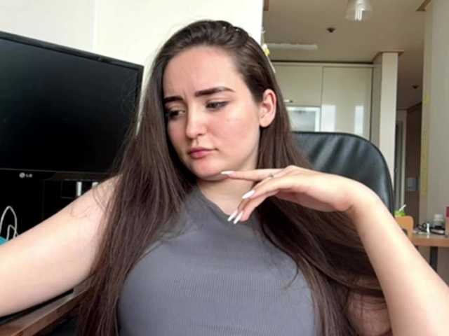 EmillyCarte live cam on BongaCams