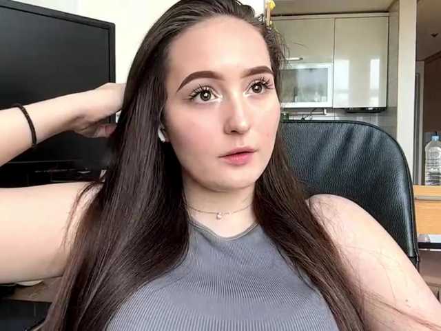 EmillyCarte live cam on BongaCams