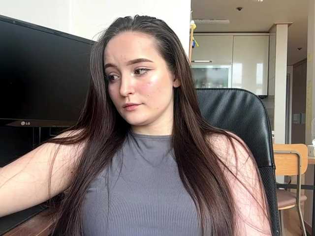 EmillyCarte live cam on BongaCams