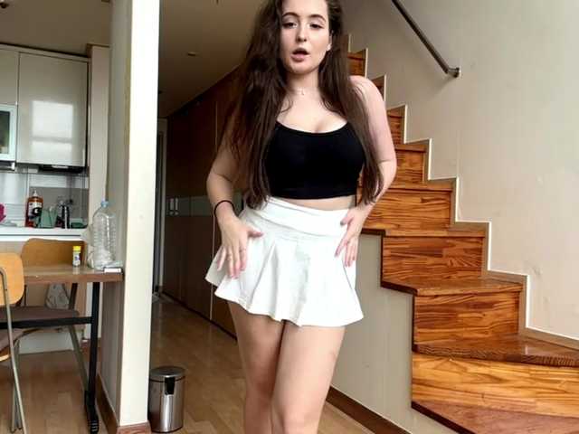 EmillyCarte live cam on BongaCams