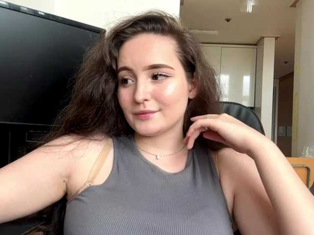 EmillyCarte live cam on BongaCams