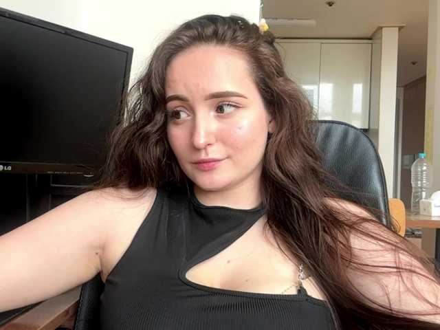 EmillyCarte live cam on BongaCams