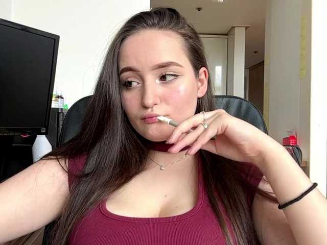 EmillyCarte live cam on BongaCams