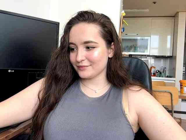 EmillyCarte webcam