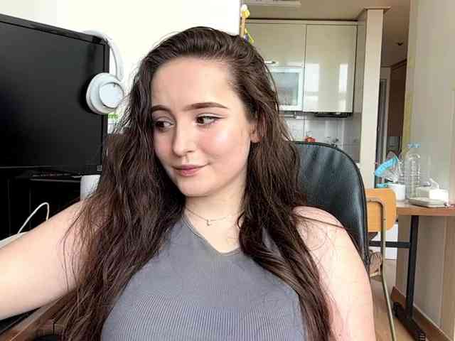 EmillyCarte webcam