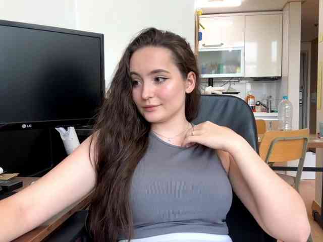 EmillyCarte webcam