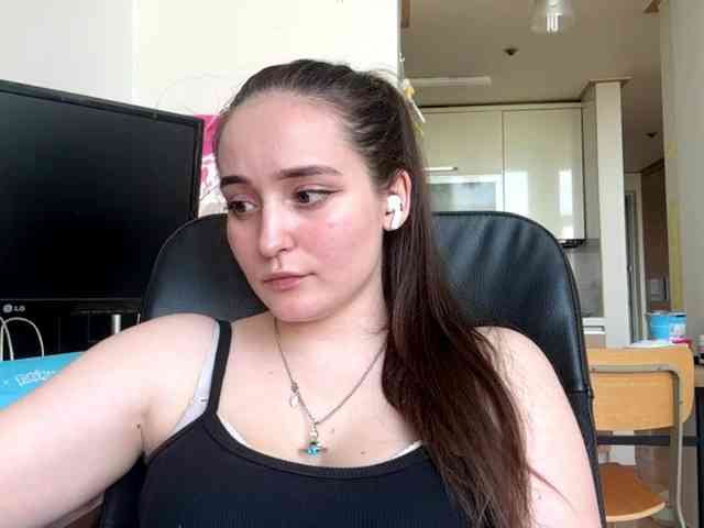 EmillyCarte webcam