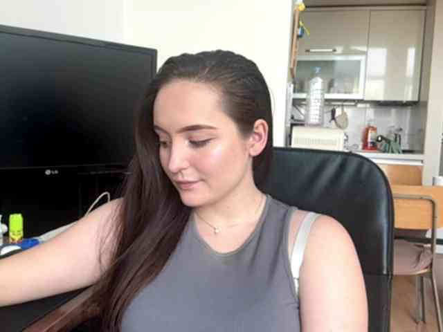 EmillyCarte webcam