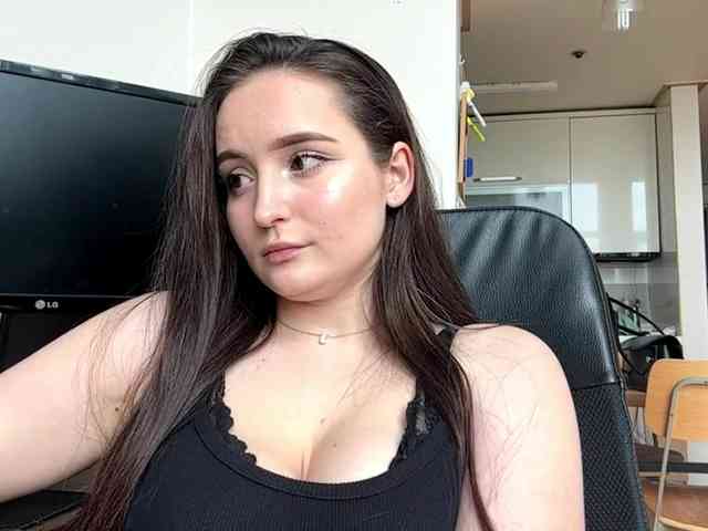 EmillyCarte webcam
