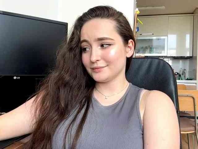 EmillyCarte webcam