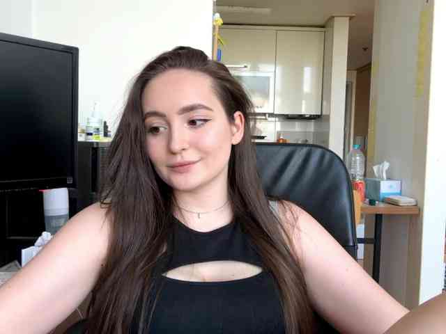 EmillyCarte webcam
