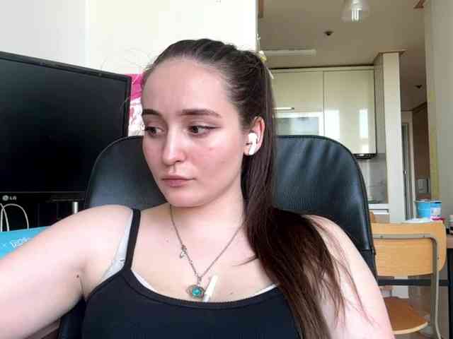 EmillyCarte webcam