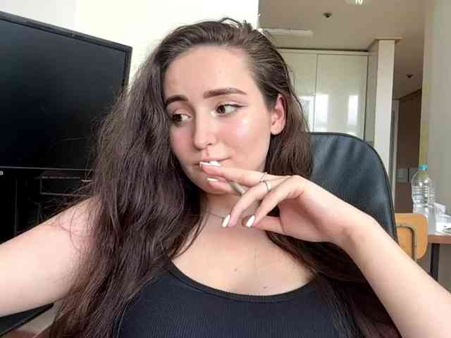 EmillyCarte webcam
