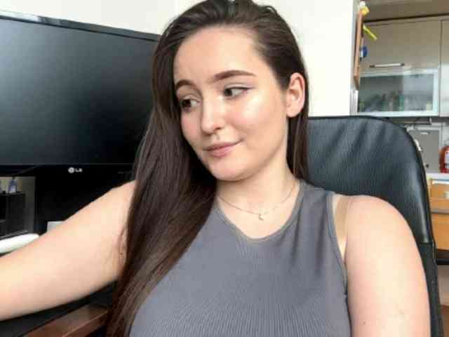 EmillyCarte webcam