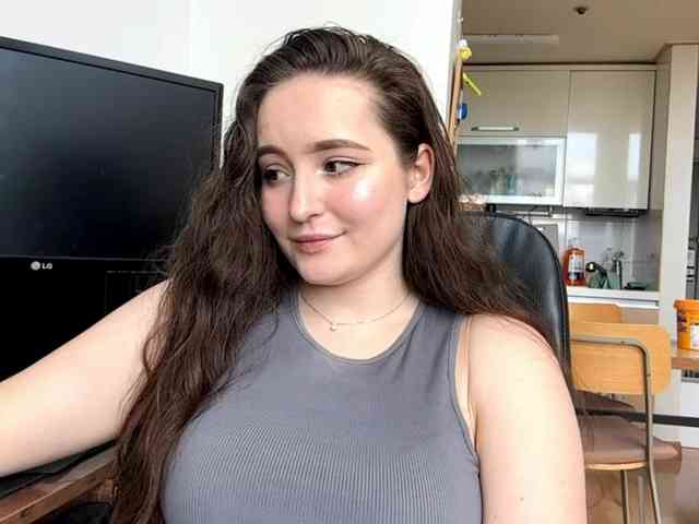 EmillyCarte webcam