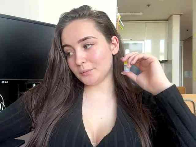 EmillyCarte webcam