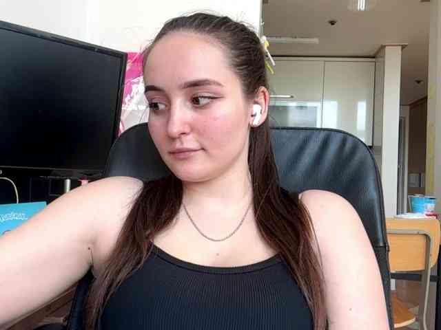 EmillyCarte webcam
