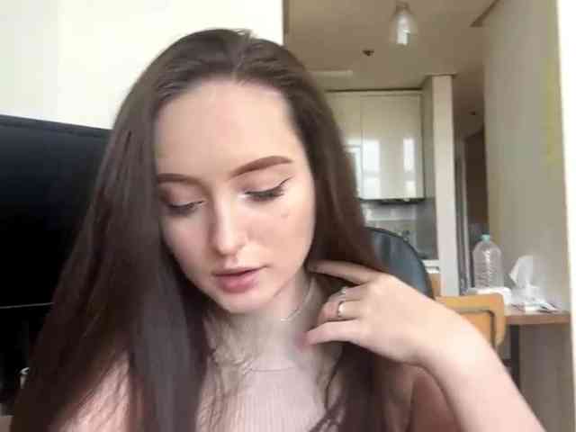 EmillyCarte webcam