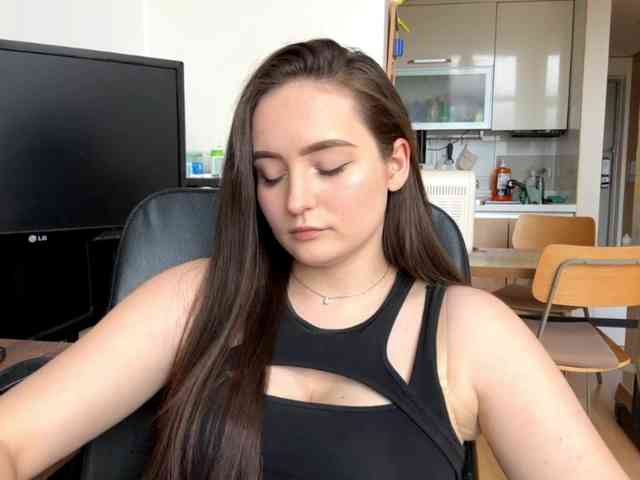 EmillyCarte webcam