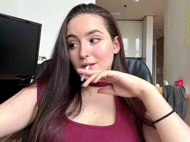 EmillyCarte webcam