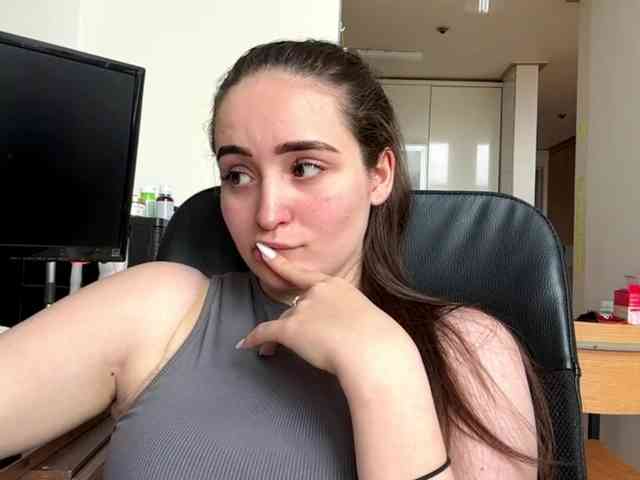 EmillyCarte webcam